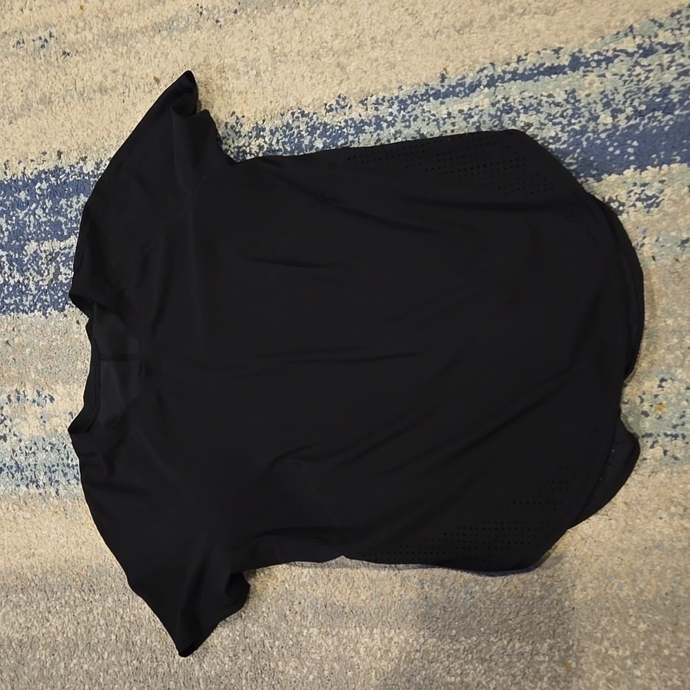 lululemon athletica Black Short Sleeve Top